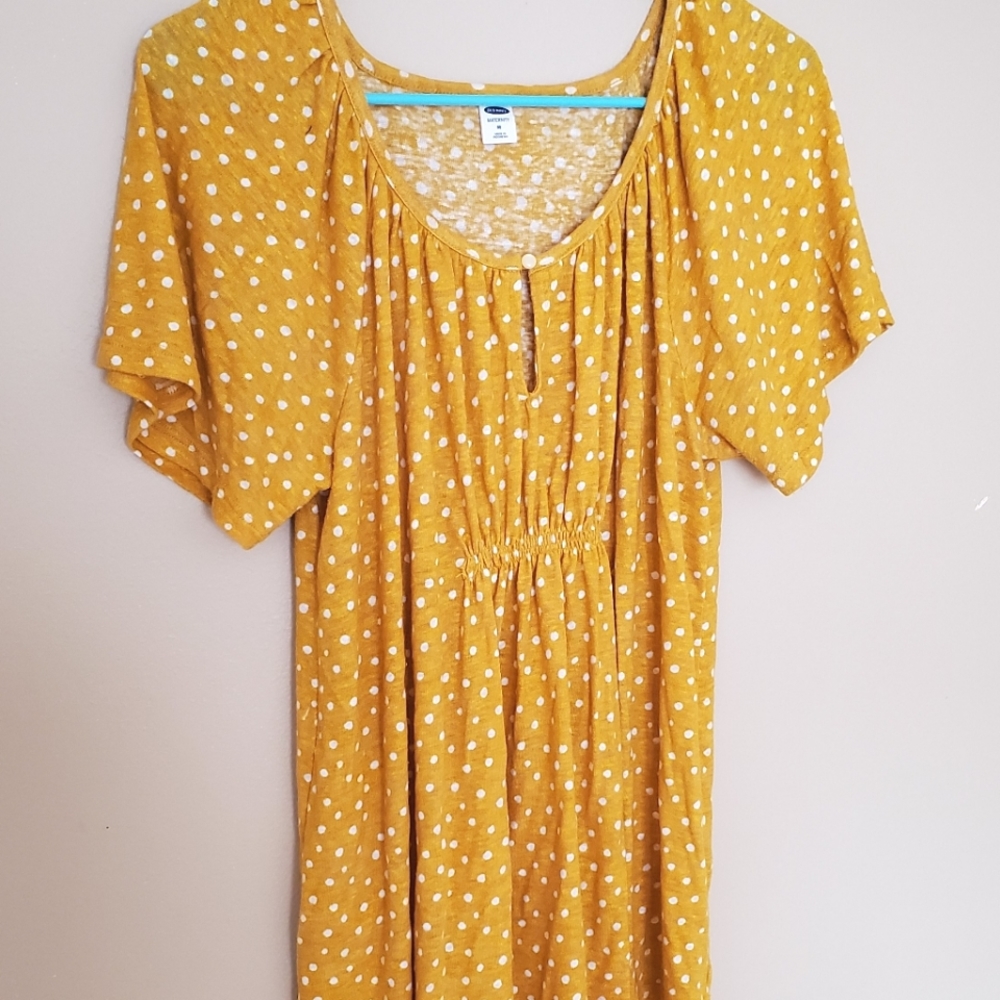 Old Navy Maternity flowy top